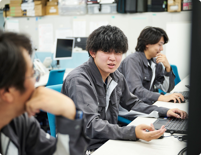 電気通信工事の配線ラック