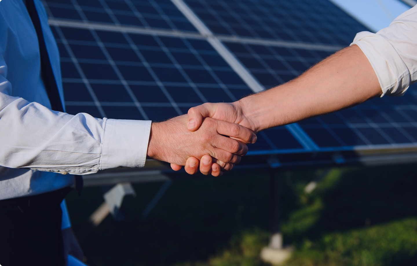 握手(信頼と実績)